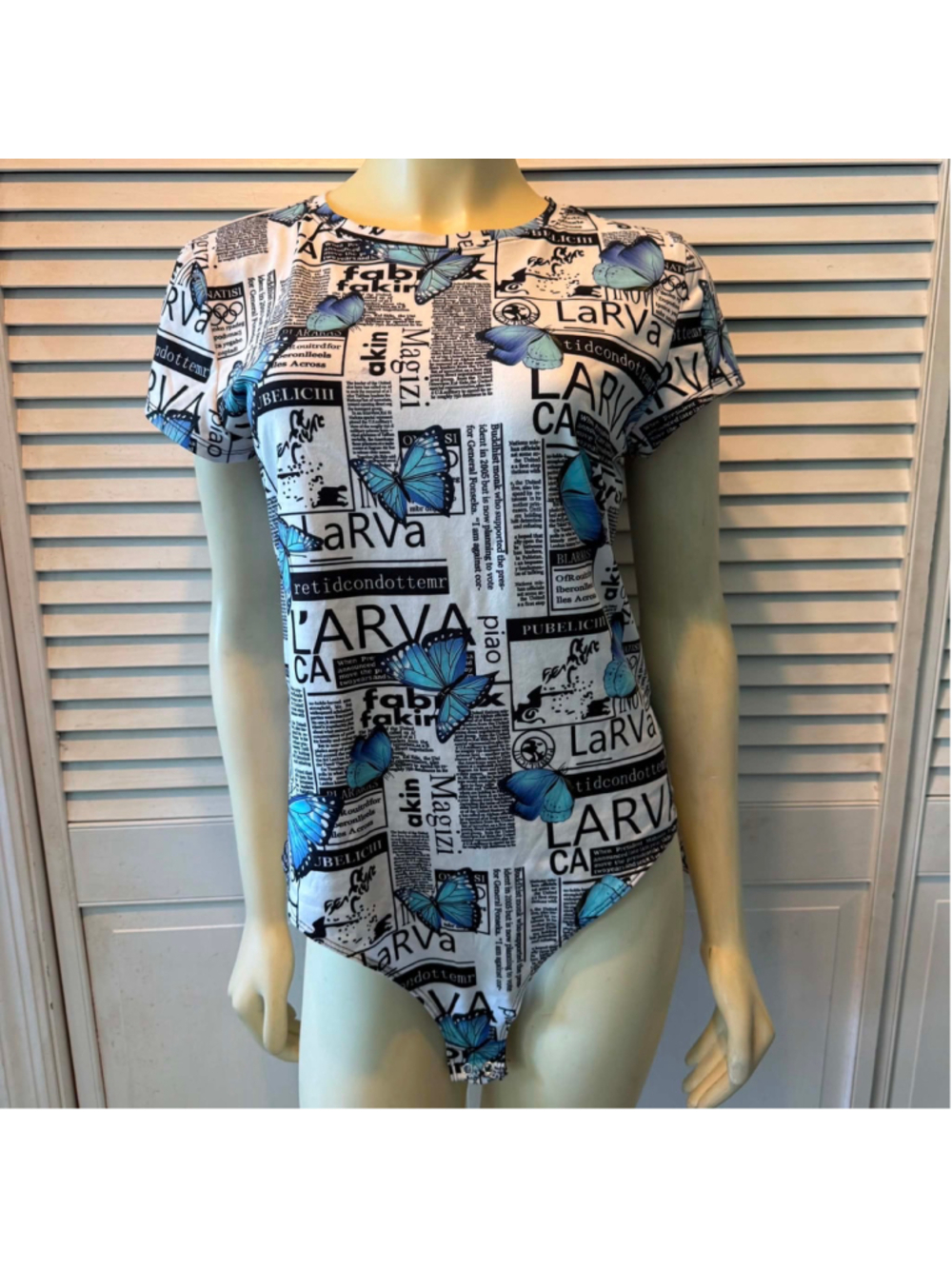Women's rue21 Bodysuit XL White Blue Newspaper Butterfly Print